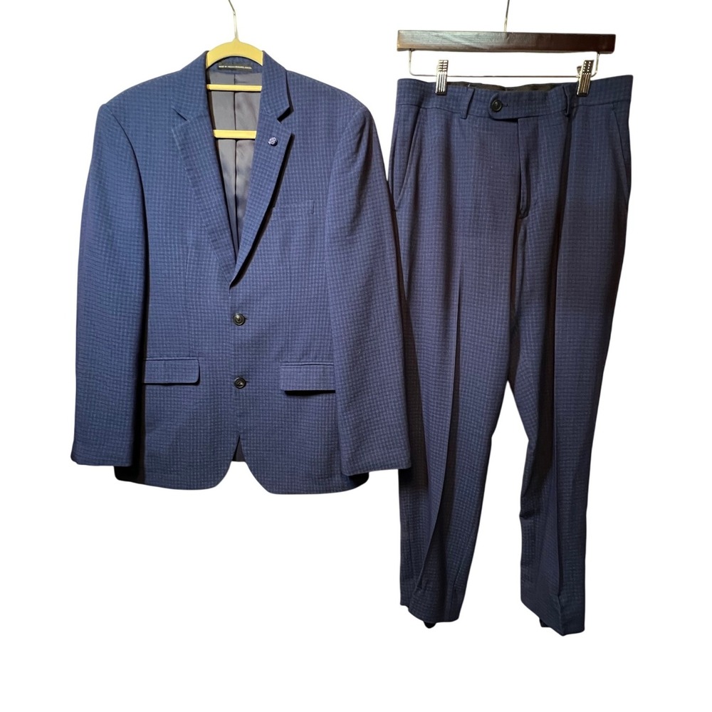 Elegant Navy Checkered Suit for Men